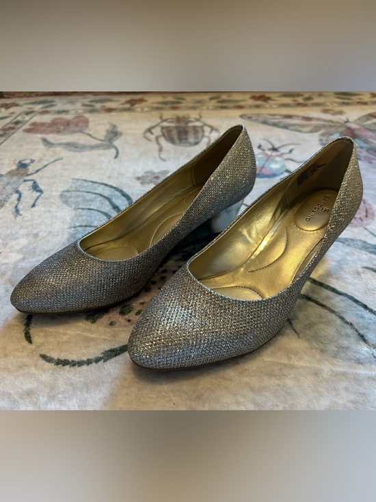 Bandolino Shoes - Bandolino Silver Glitter Low Heel Pumps